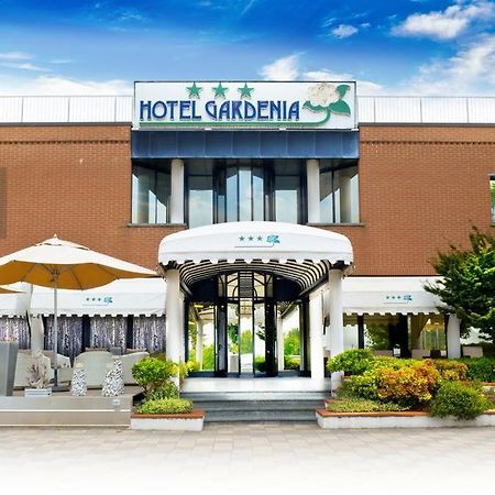 Hotel Gardenia Cermenate Εξωτερικό φωτογραφία