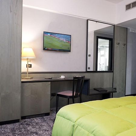 Hotel Gardenia Cermenate Εξωτερικό φωτογραφία