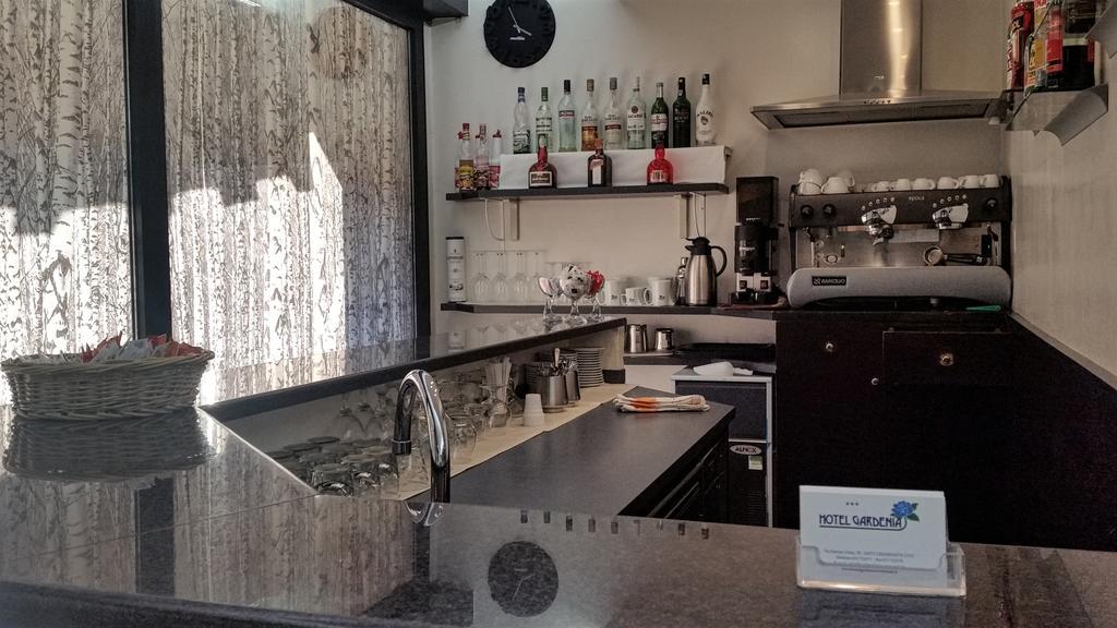 Hotel Gardenia Cermenate Εξωτερικό φωτογραφία