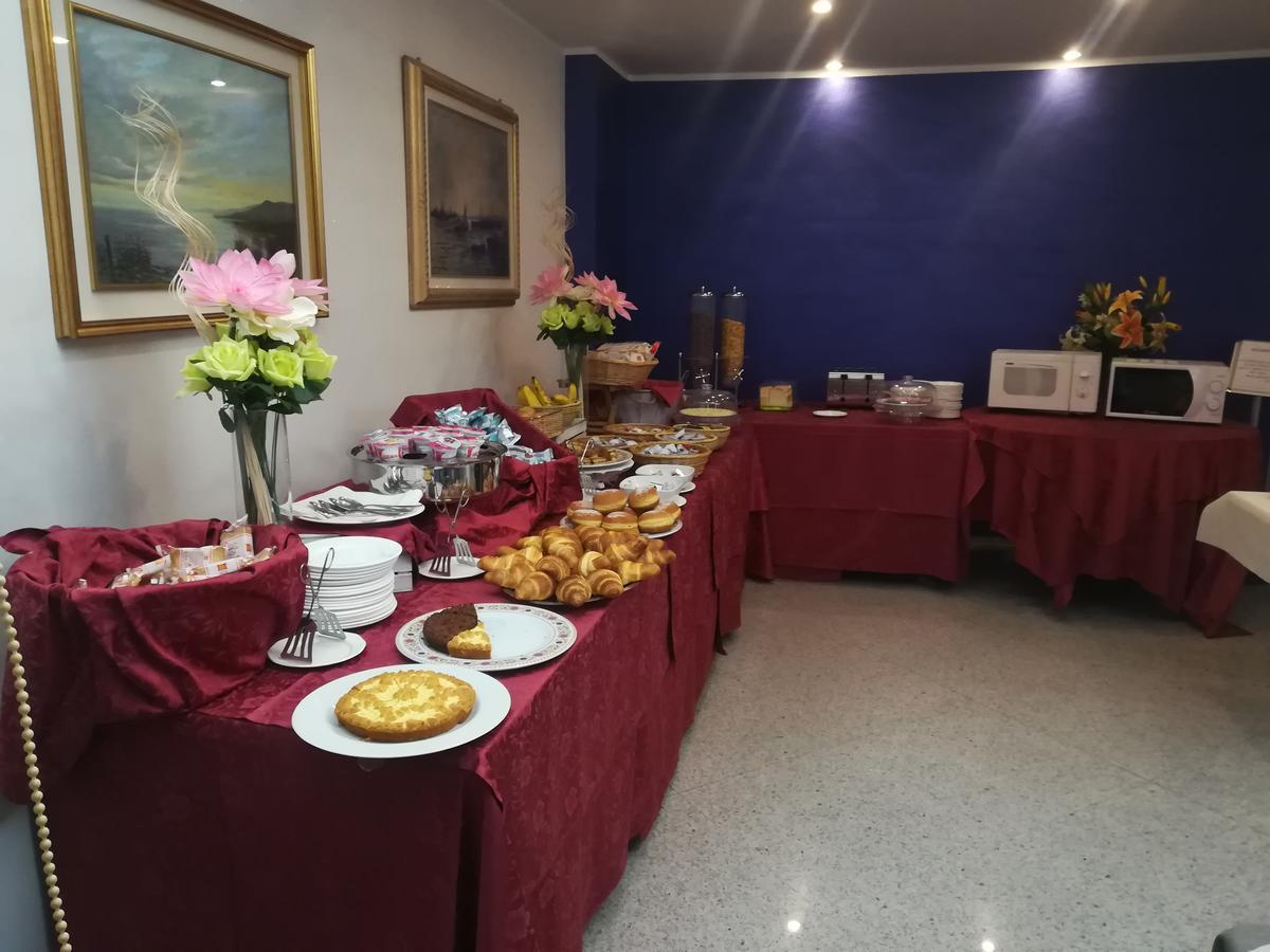 Hotel Gardenia Cermenate Εξωτερικό φωτογραφία