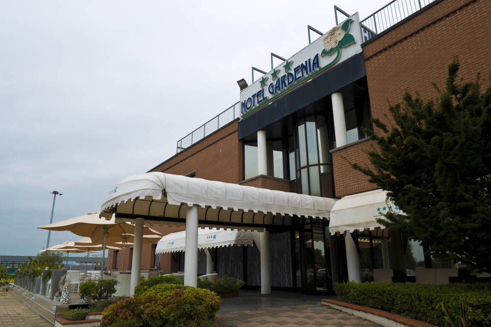 Hotel Gardenia Cermenate Εξωτερικό φωτογραφία