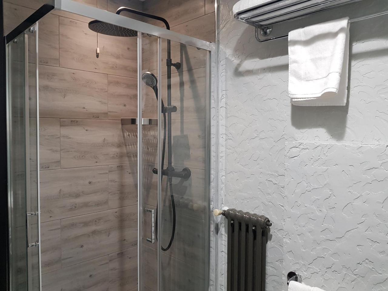 Hotel Gardenia Cermenate Εξωτερικό φωτογραφία