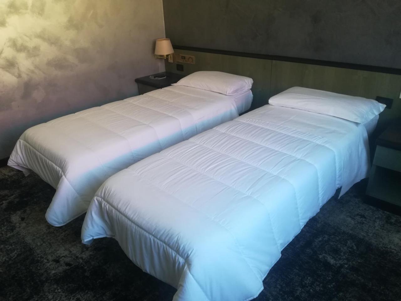Hotel Gardenia Cermenate Εξωτερικό φωτογραφία