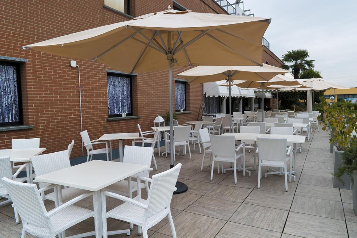 Hotel Gardenia Cermenate Εξωτερικό φωτογραφία